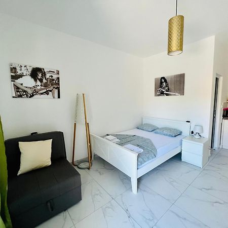 Apartments Mia Patria Ulcinj Bagian luar foto