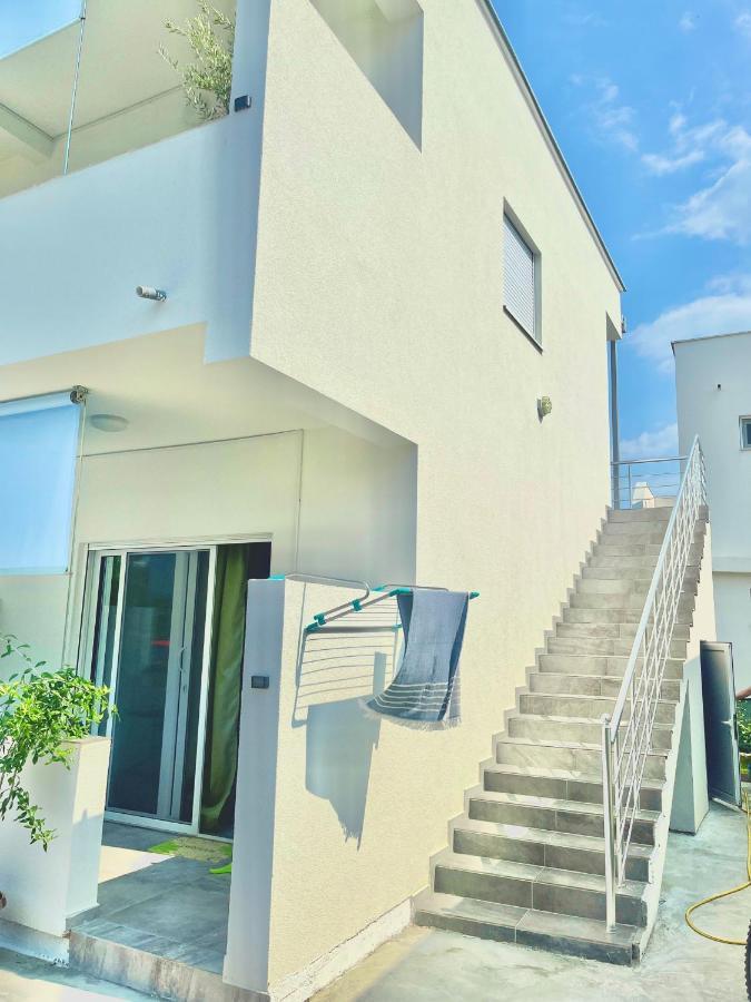 Apartments Mia Patria Ulcinj Bagian luar foto